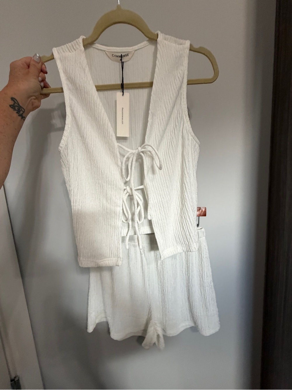 Commense White Textured Tie-Front Tank/Short Set NWT M